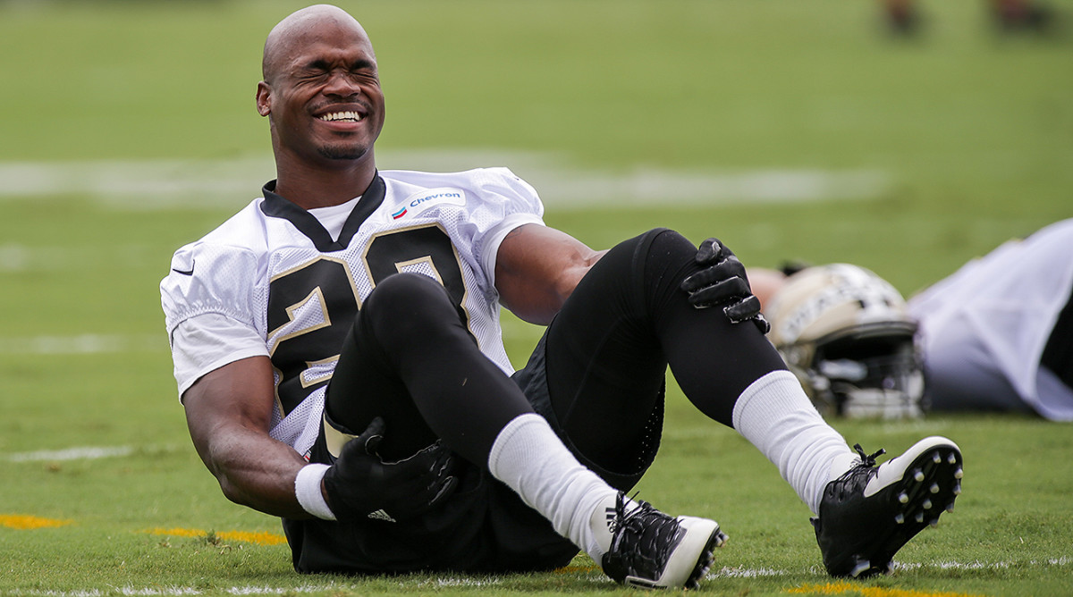 saints-minicamp-adrian-peterson.jpg