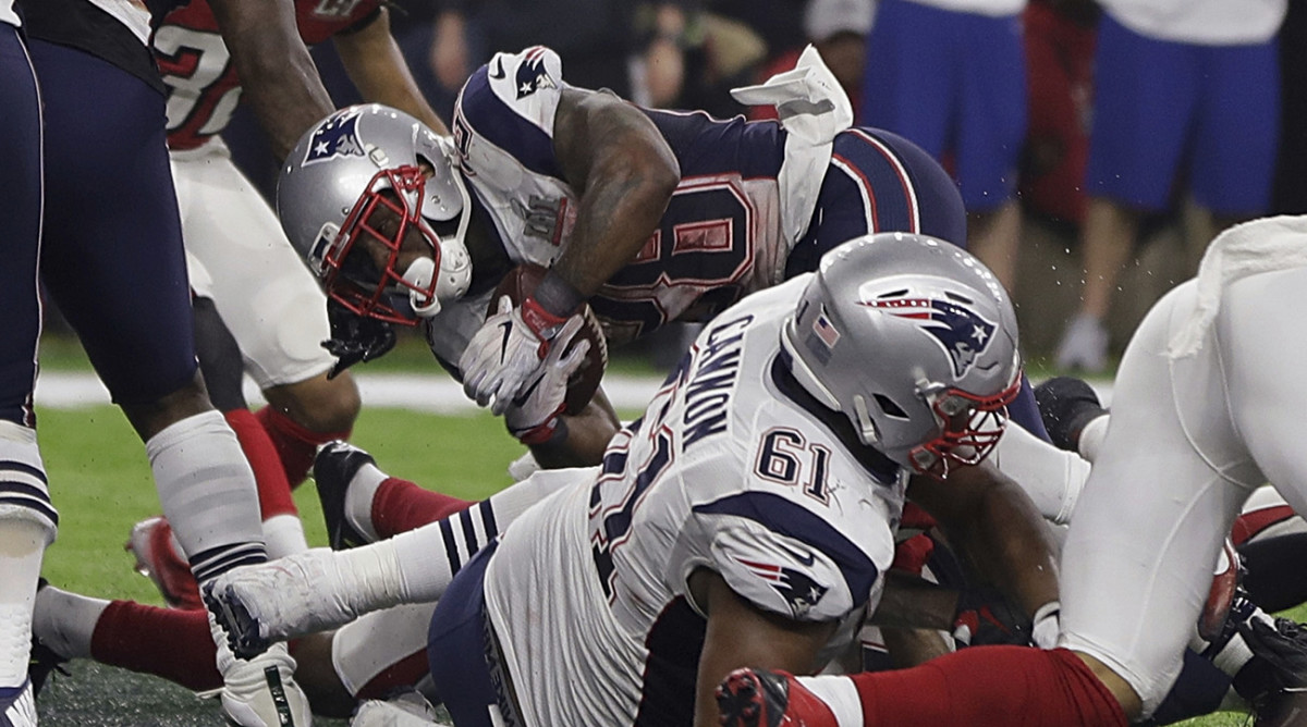 VIDEO: James White rushes for Super Bowl-winning touchdown