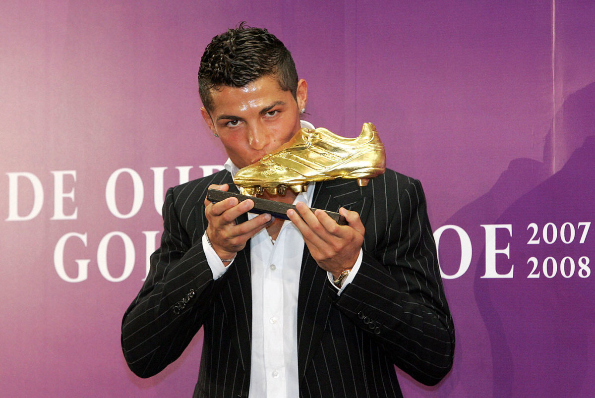 2008-Cristiano-Ronaldo-Golden-Shoe.jpg