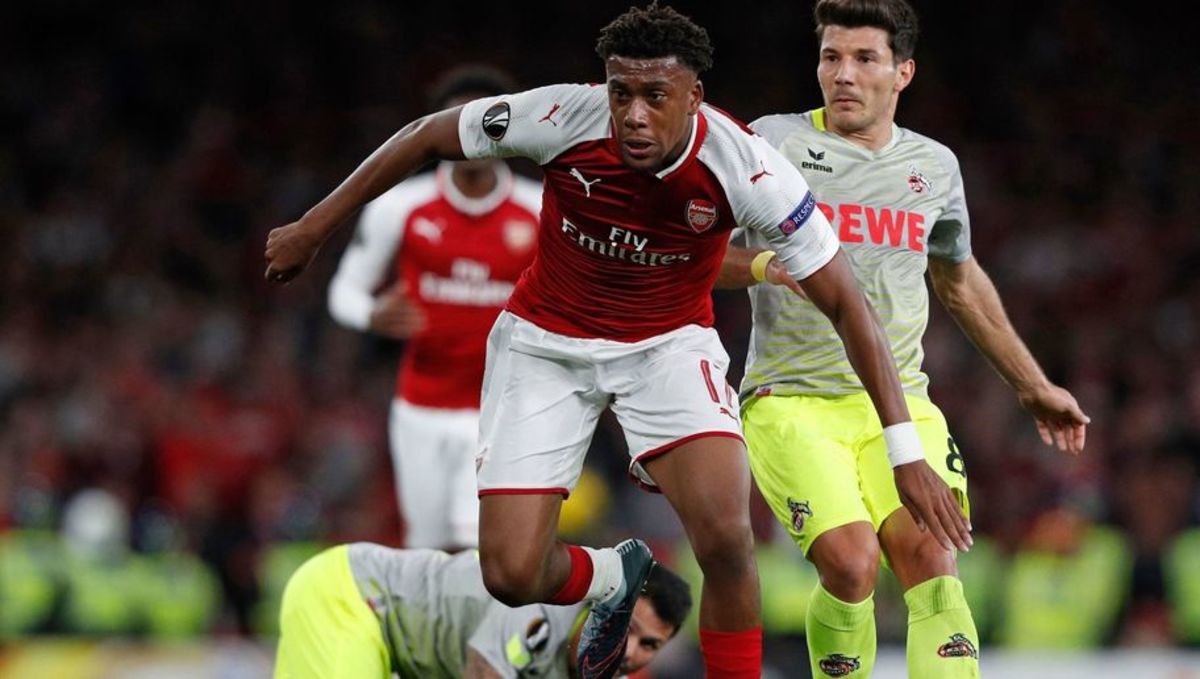 Arsenal's Iwobi reveals Henry continues to mentor him - Sports Illustrated