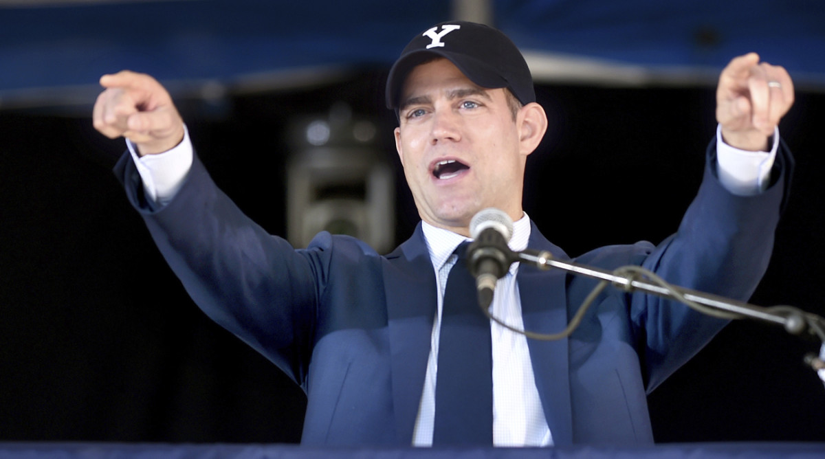 Watch Theo Epstein's speech Yale Class Day 'Choose to Keep Your Heads