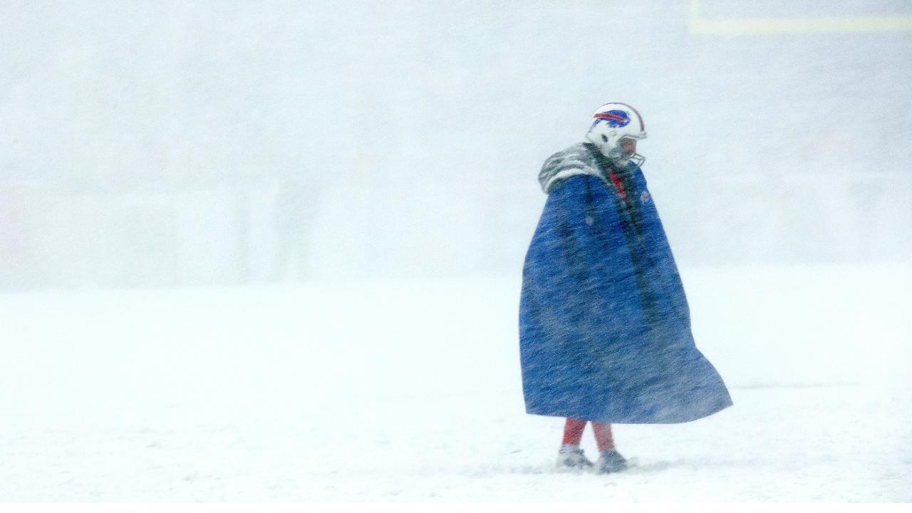 Buffalo Bills survive near unplayable conditions in snow to beat Colts