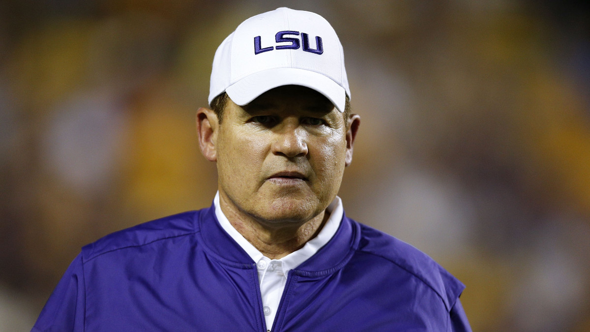 Les Miles: Minnesota meets with ex-LSU football coach - Sports Illustrated