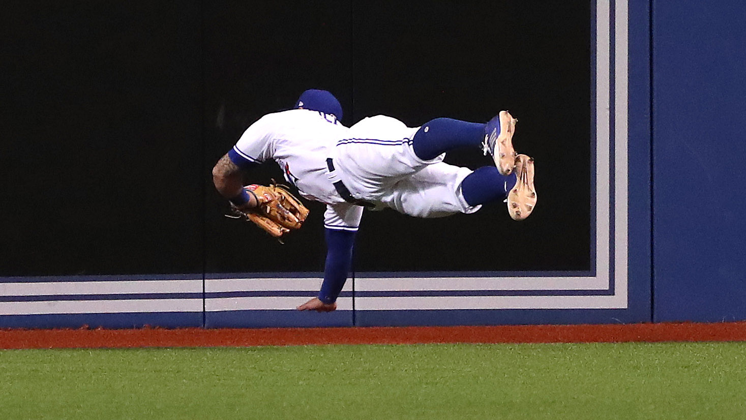 Video: Blue Jays' Kevin Pillar makes diving catch - Sports Illustrated