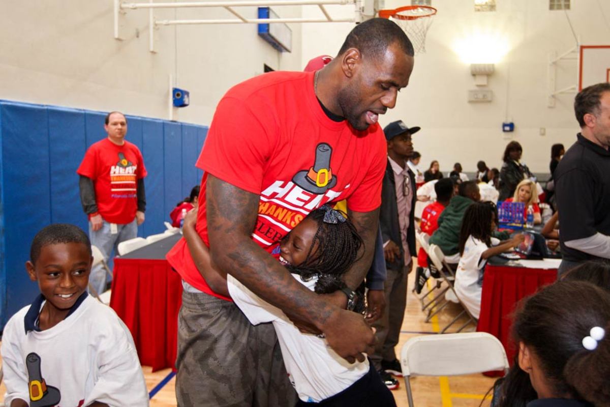 lebron-hug4.jpg