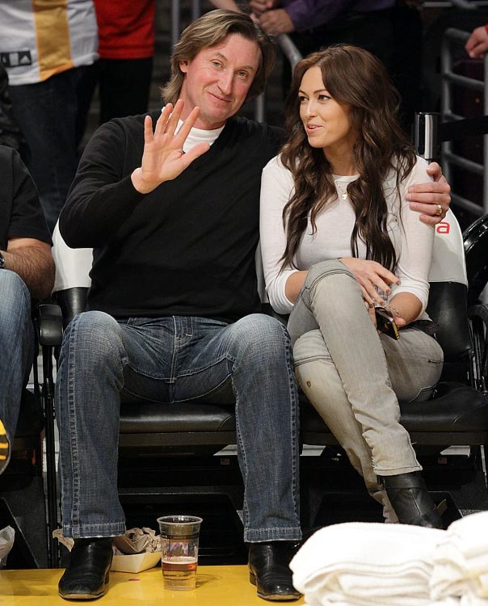 130809100155-wayne-gretzky-paulina-gretzky-single-image-cut.jpg