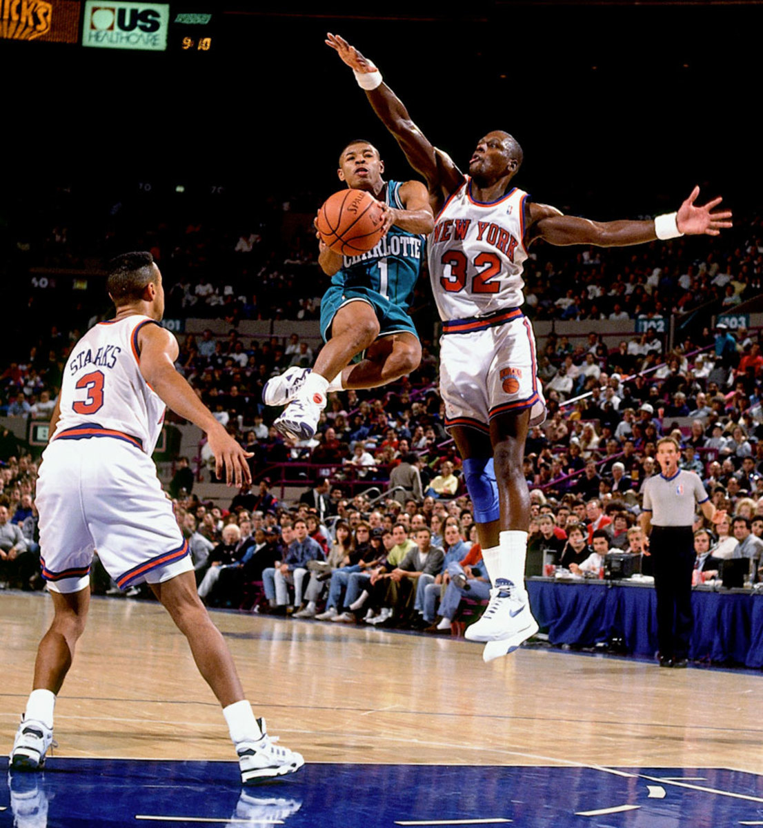 Muggsy Bogues - Charlotte Hornets, 1988–1997  Basketball pictures, Sports  basketball, Ncaa basketball