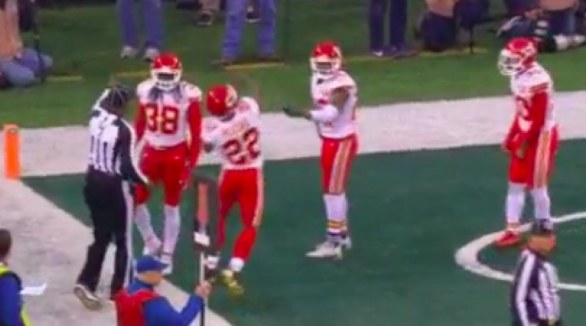 Chiefs cornerback Marcus Peters fined for throwing flag into stands