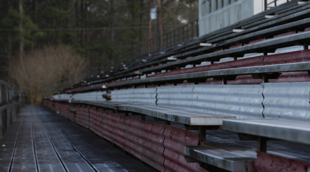 legarrette-blount-east-mississippi-old-bleachers.jpg