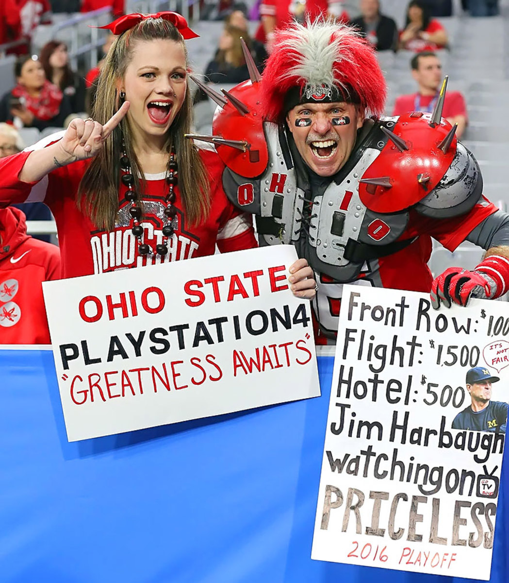 Ohio-State-Buckeyes-fans-Ohio_State_Superfans-YYP_1752.jpg