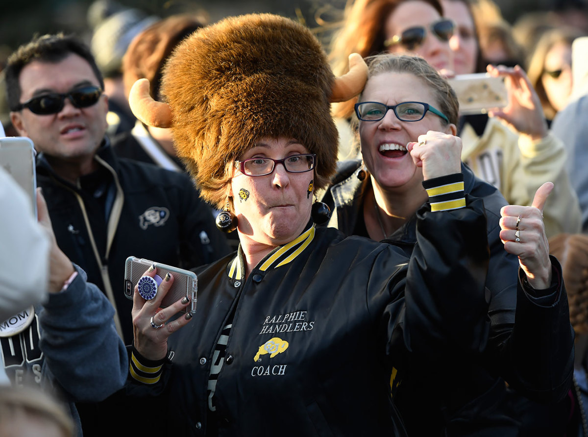 Colorado-Buffaloes-fans-GettyImages-630659120_master.jpg
