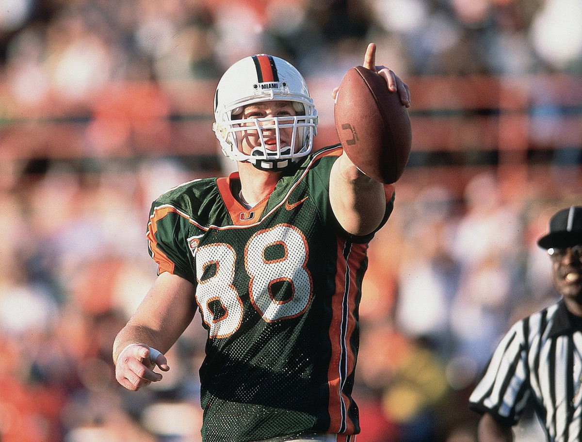 Former NFL Star Jeremy Shockey Goes Shirtless in Miami: Photo
