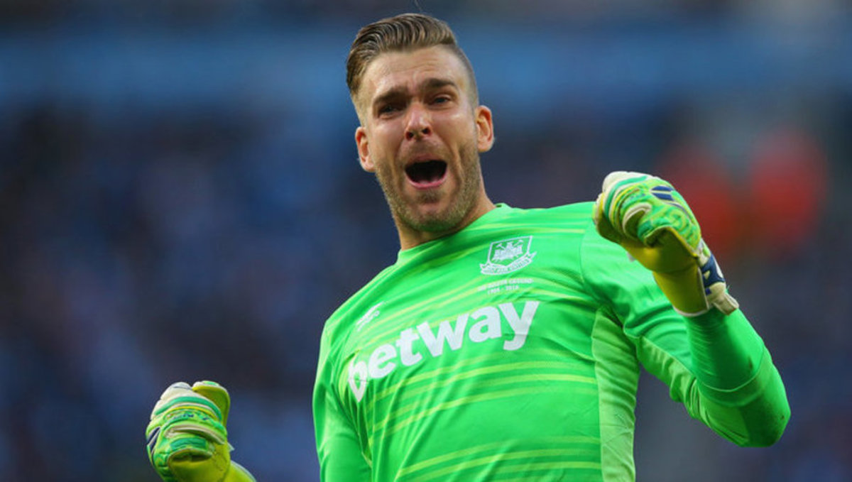 West Ham Keeper Adrian Targeted by Newcastle in Swap Deal With Karl ...