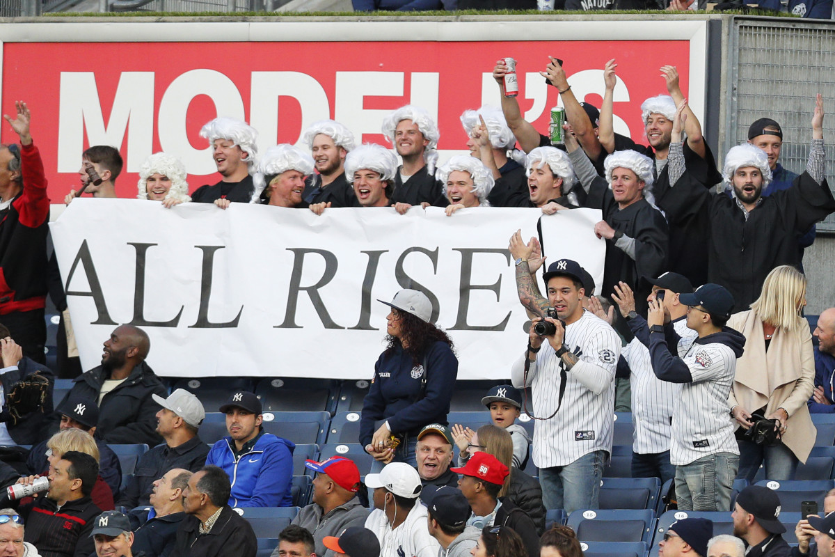 Aaron Judge gets 'Judge's Chambers' cheering section at Yankee Stadium
