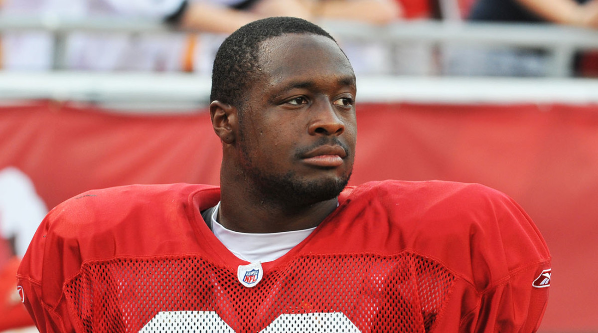 Gerald McCoy on protests: 'Uproar' if players forced to stand - Sports ...