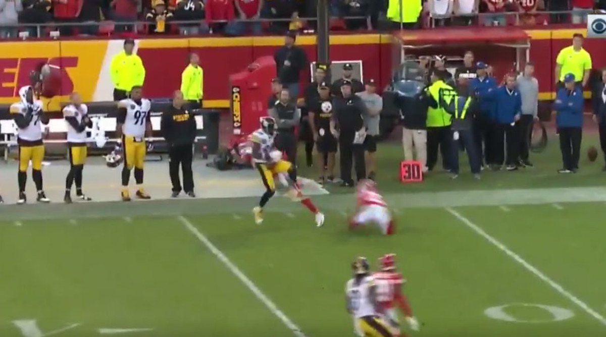 Antonio Brown one-hand touchdown off defender's head (video) - Sports ...