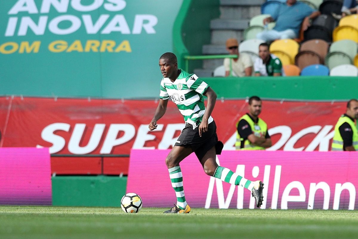 West Ham Transfer Expert Suggests William Carvalho Saga is ...