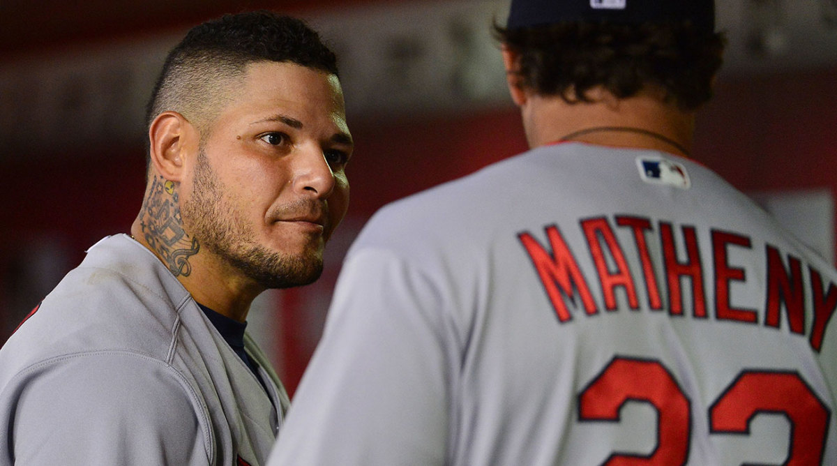 Cardinals' Yadier Molina explains deleted Instagram group photo