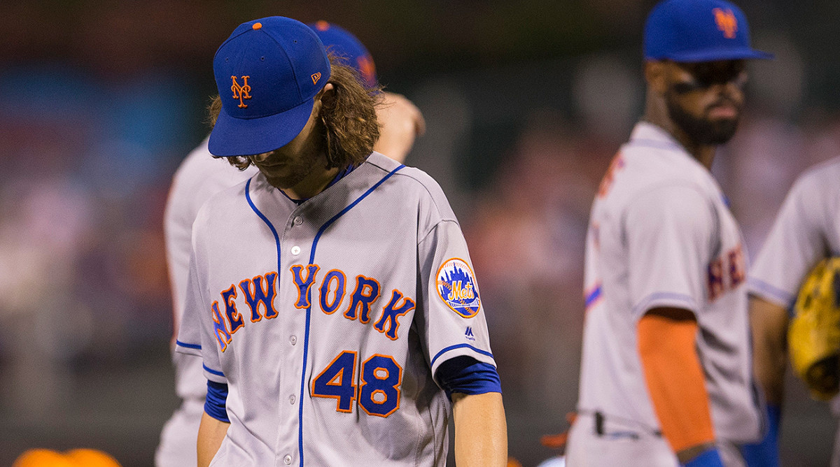 Mets' Jacob DeGrom Leavesafter Getting Hit By Batted Ball - Sports ...