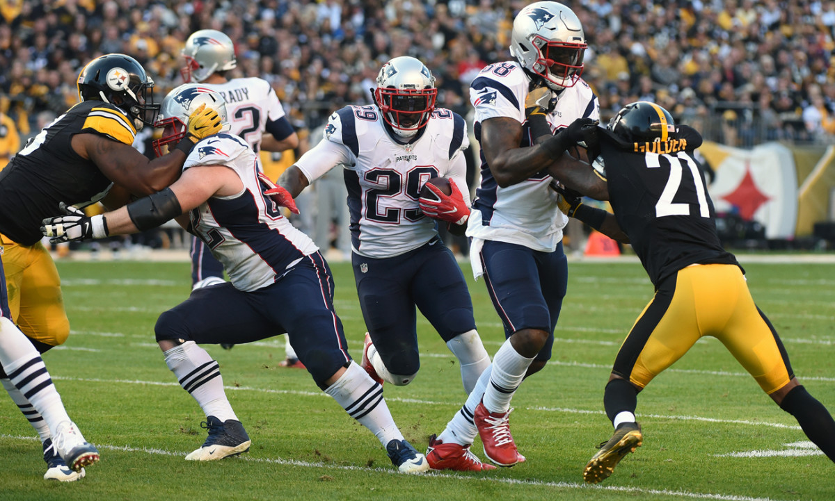 LeGarrette Blount, Patriots pull away from Steelers 27-16