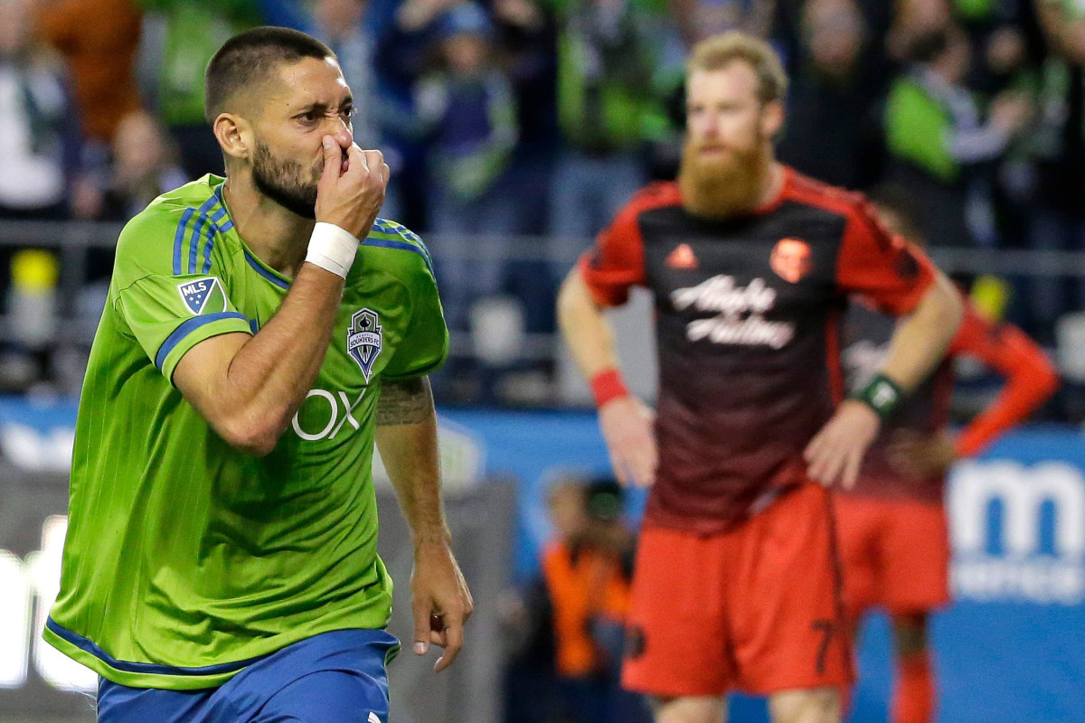 Sounders-Timbers-Rivalry-Dempsey.jpg