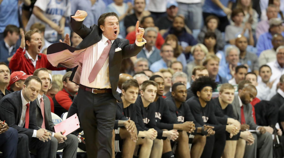 Rick Pitino Louisville Coach Has Exchange With Unc Fan Sports Illustrated