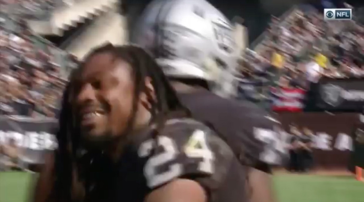 Marshawn Lynch dances for Oakland Raiders; NFL Week 2 - Sports Illustrated