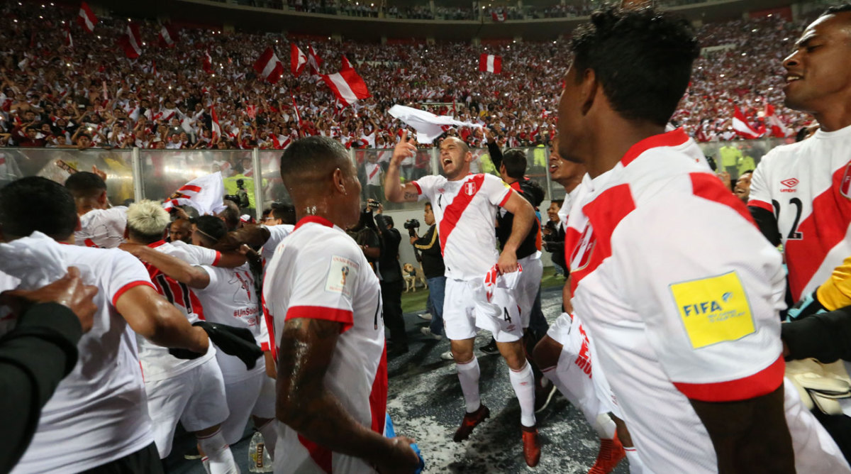 Peru reaches 1st World Cup since 1982, ousts New Zealand (VIDEO