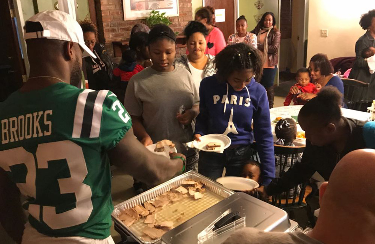 jets-terrance-brooks-thanksgiving-3.jpg