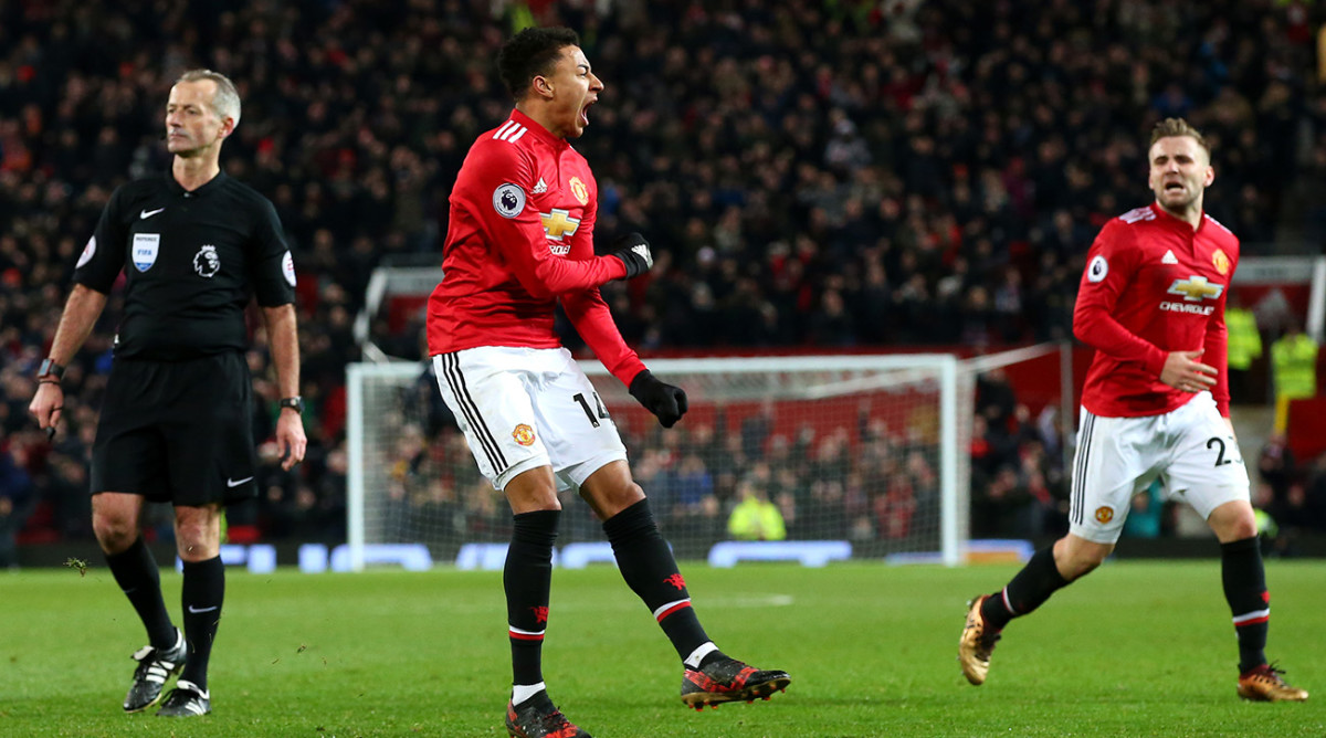 Manchester United-Burnley: Lingard scores brace, rescues a point ...