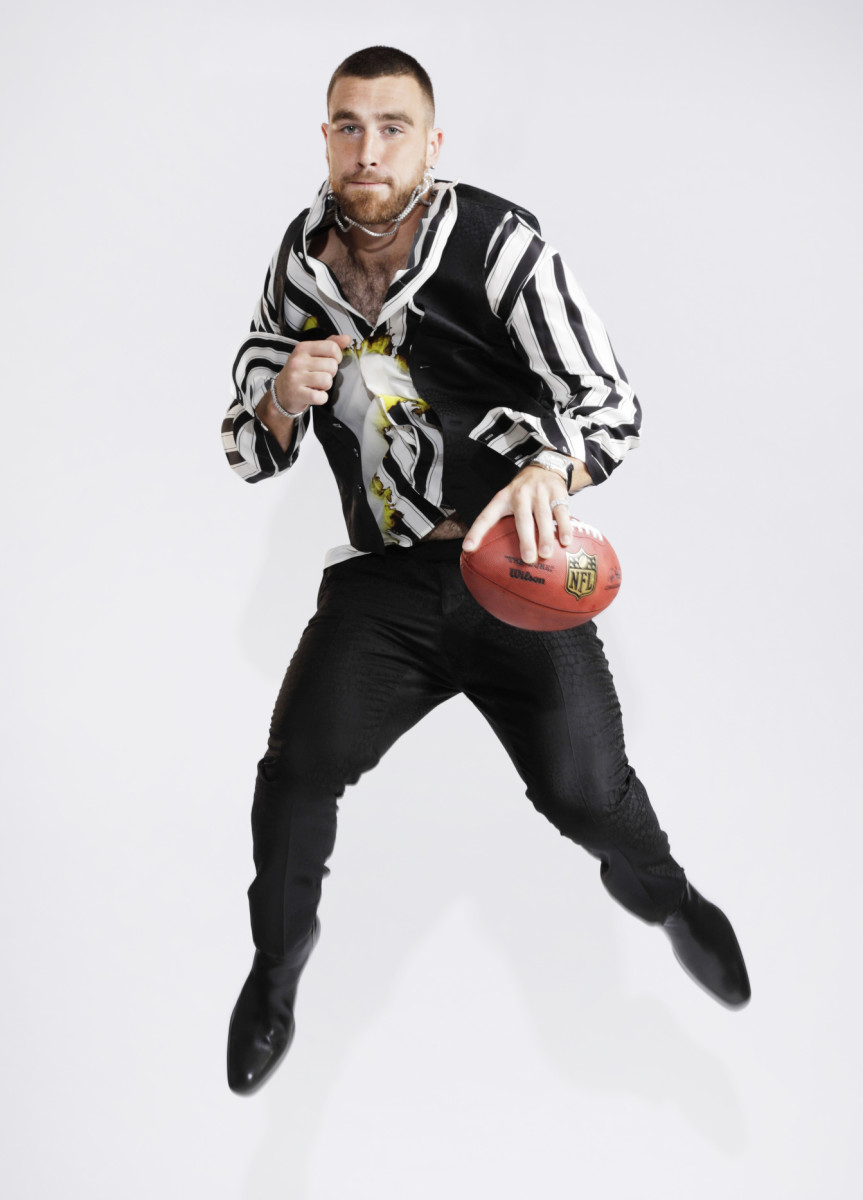 The Always Well-Dressed Travis Kelce Included in Sports Illustrated's  “Fashionable 50”
