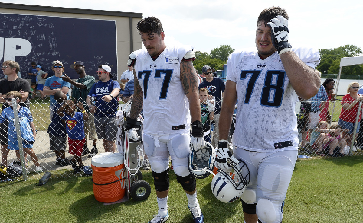 Titans' Conklin, Lewan protect baby daughters, Marcus Mariota