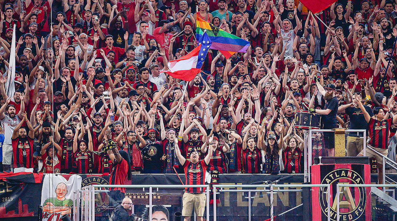 Atlanta home opener draws 72,035, largest single-game crowd in MLS