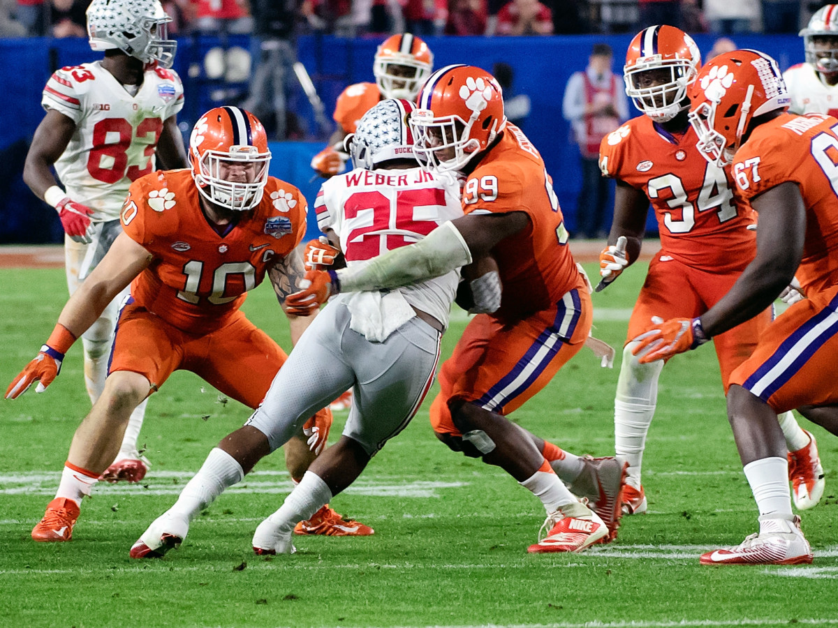 mike-weber-ohio-state-football-clemson-fiesta-bowl.jpg