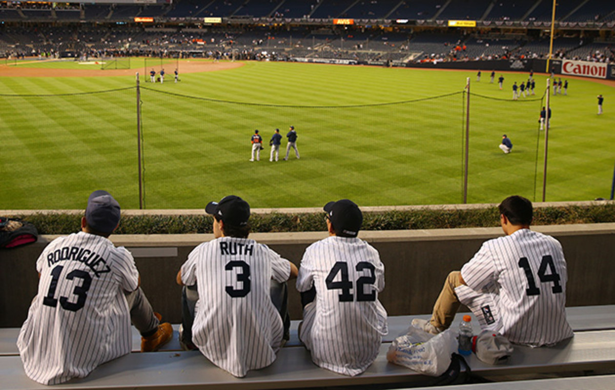 Shaikin] Four of the eight best-selling jerseys in MLB were worn