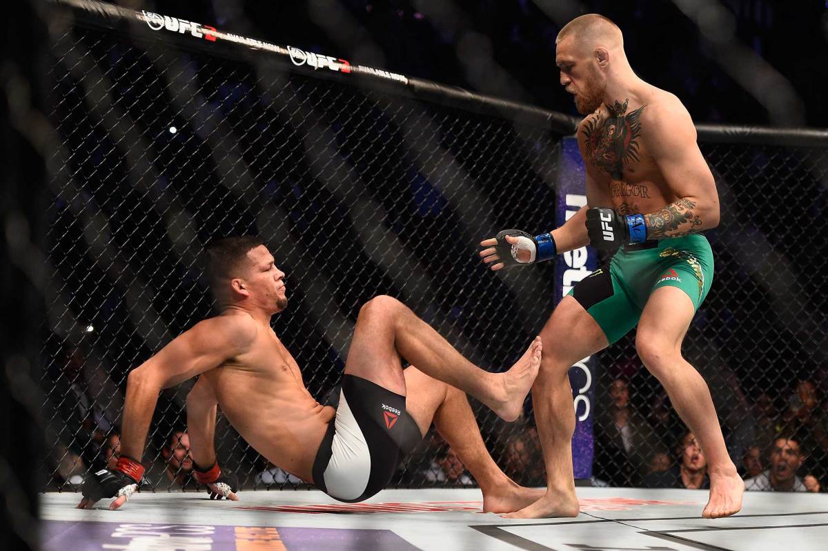 Conor-McGregor-defeats-Nate-Diaz-ufc-202-2.jpg