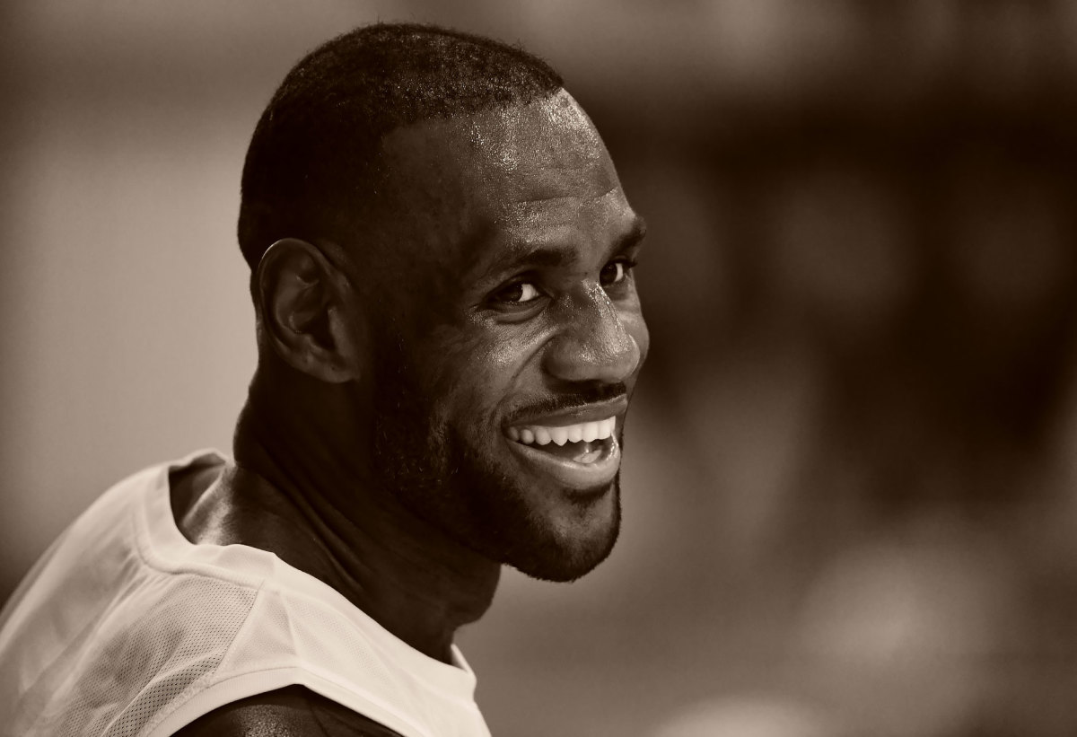 LeBron-James-SI457_TK1_0228.jpg