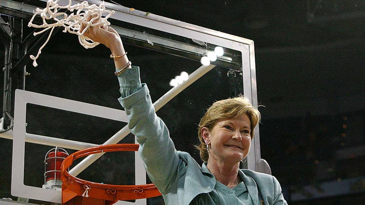 Pat Summitt Coach Leaves Legacy Of Empowering Women Sports Illustrated