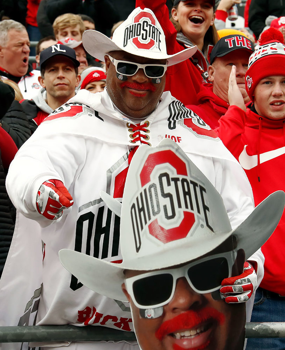 Ohio-State-Buckeyes-fans-625949664.jpg