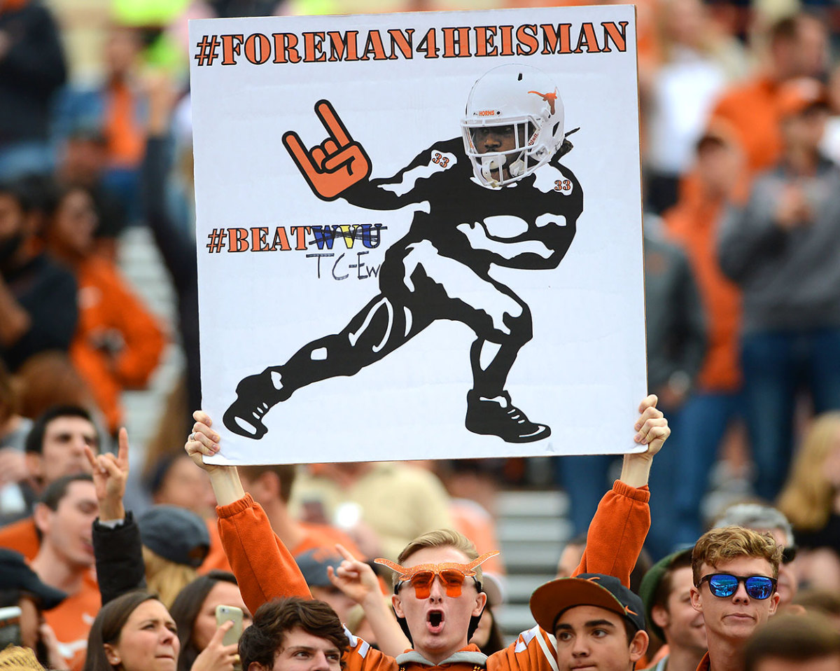 Texas-Longhorns-fans-GettyImages-625835348.jpg