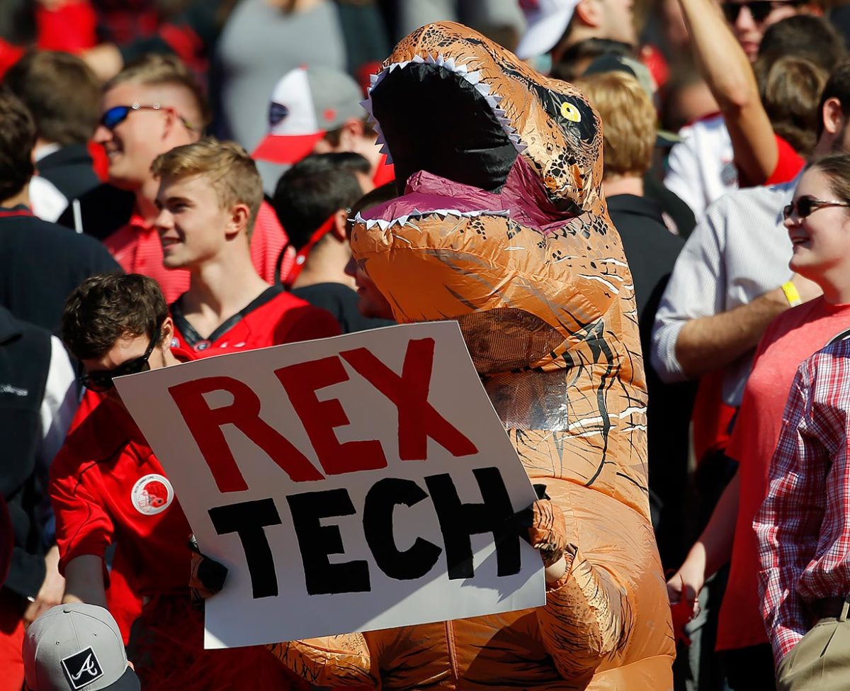 Georgia-Bulldogs-fans-GettyImages-625994820_master.jpg