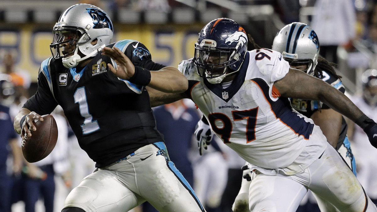 Super Bowl 2016: Peyton Manning's Denver Broncos overwhelm Carolina  Panthers, Super Bowl 50