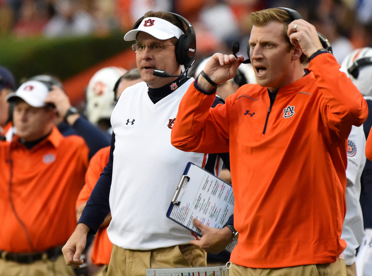 Malzahn turns over Auburn's offensive play calling duties - Sports ...