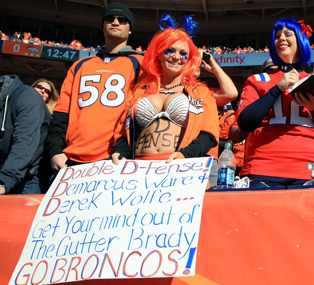 2016-0124-Denver-Broncos-fan-SI-188_TK1_1885.jpg