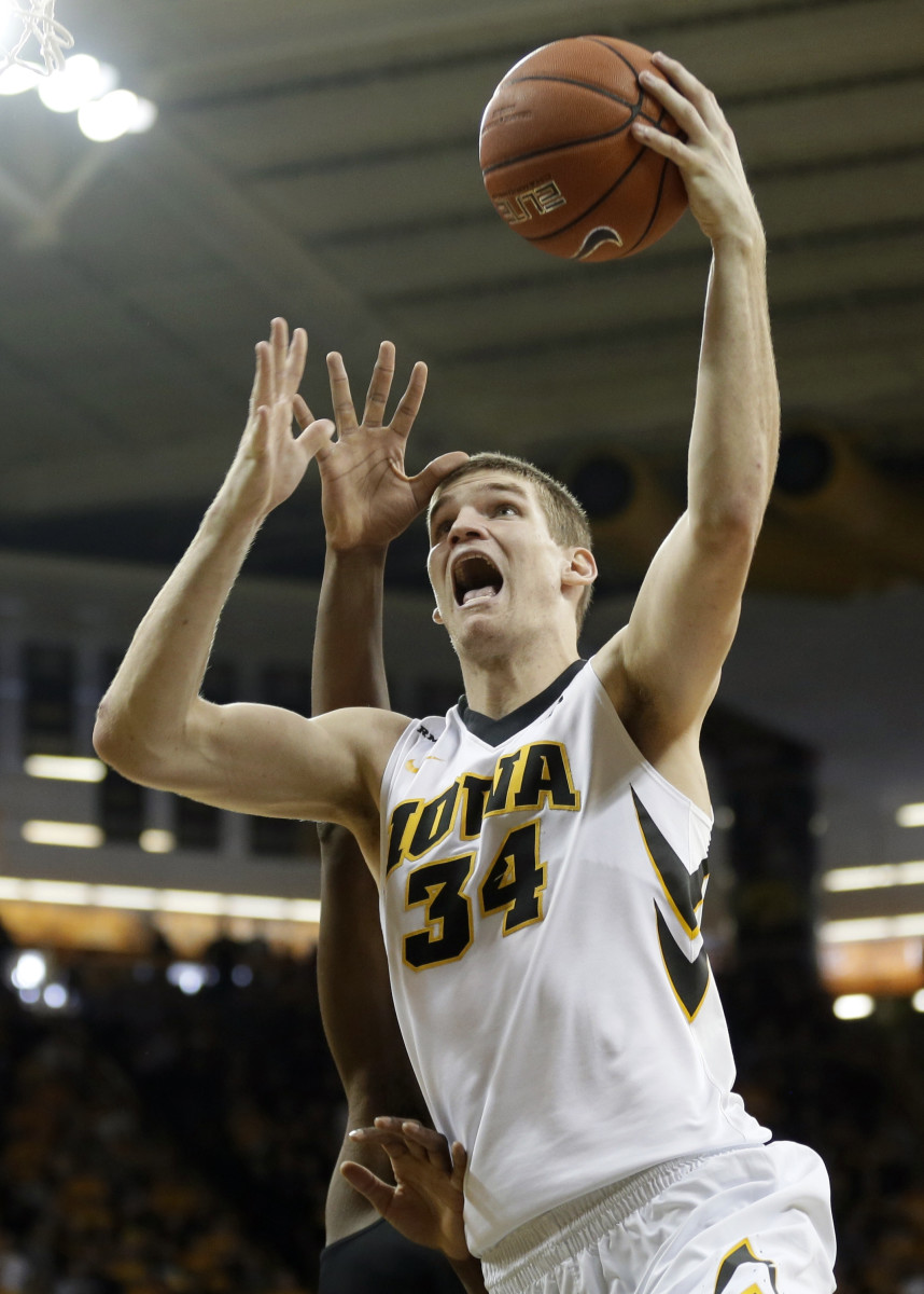 Iowa big man Adam Woodbury silences critics - Sports Illustrated