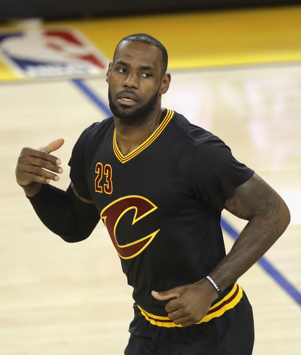 LeBron James leads call to end gun violence at ESPY Awards - Sports ...