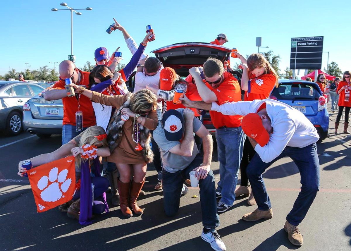 wacky-photos-Clemson_Superfans-Lance_Simkins_Yeung_Photography-1.jpg