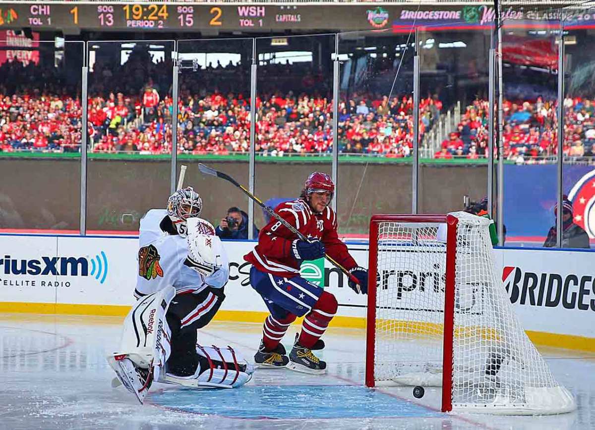 The scene: Yankee Stadium for Rangers-Devils NHL outdoor game - Sports  Illustrated
