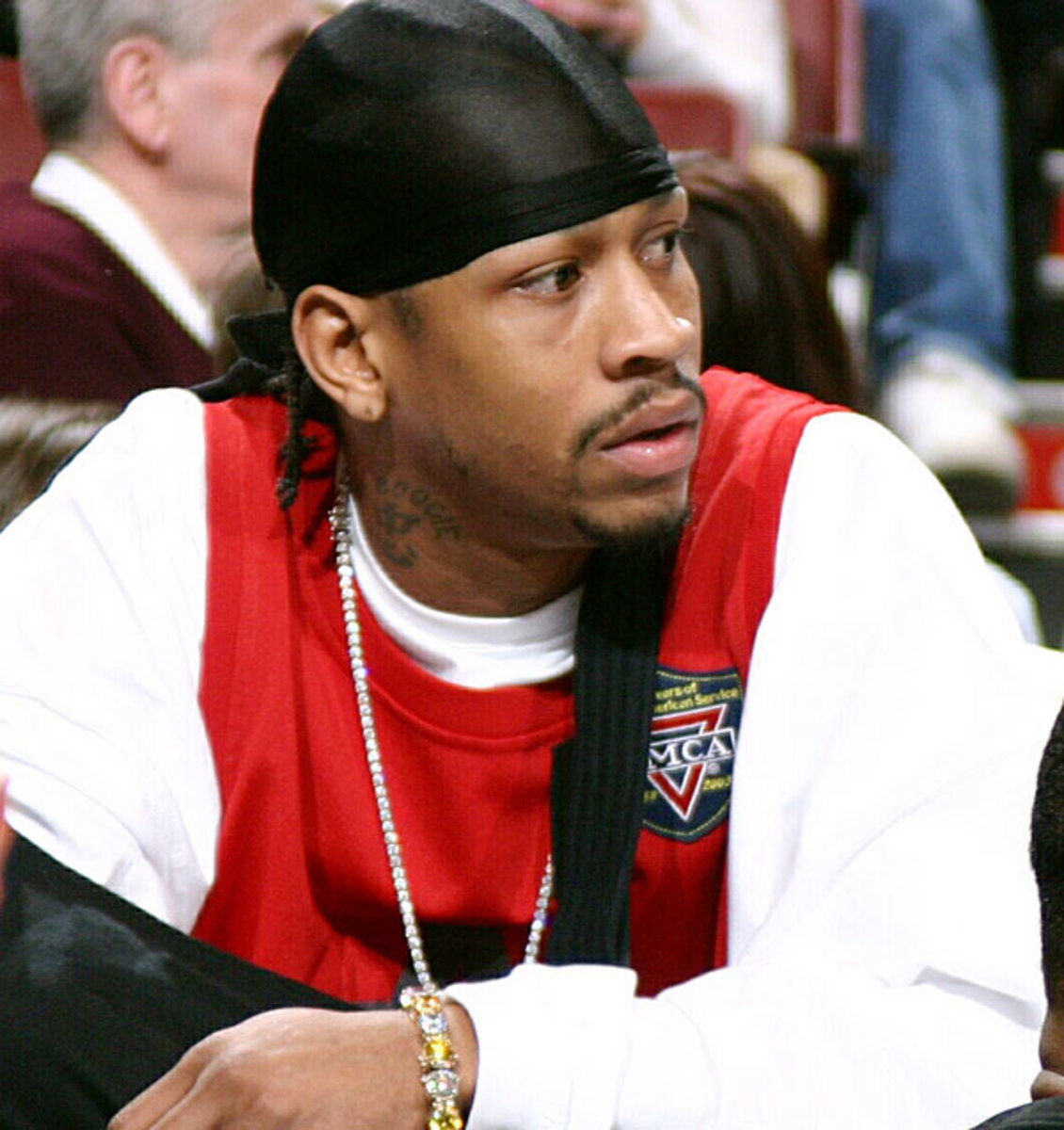 Sixers to honor Allen Iverson with jersey retirement - Sports Illustrated