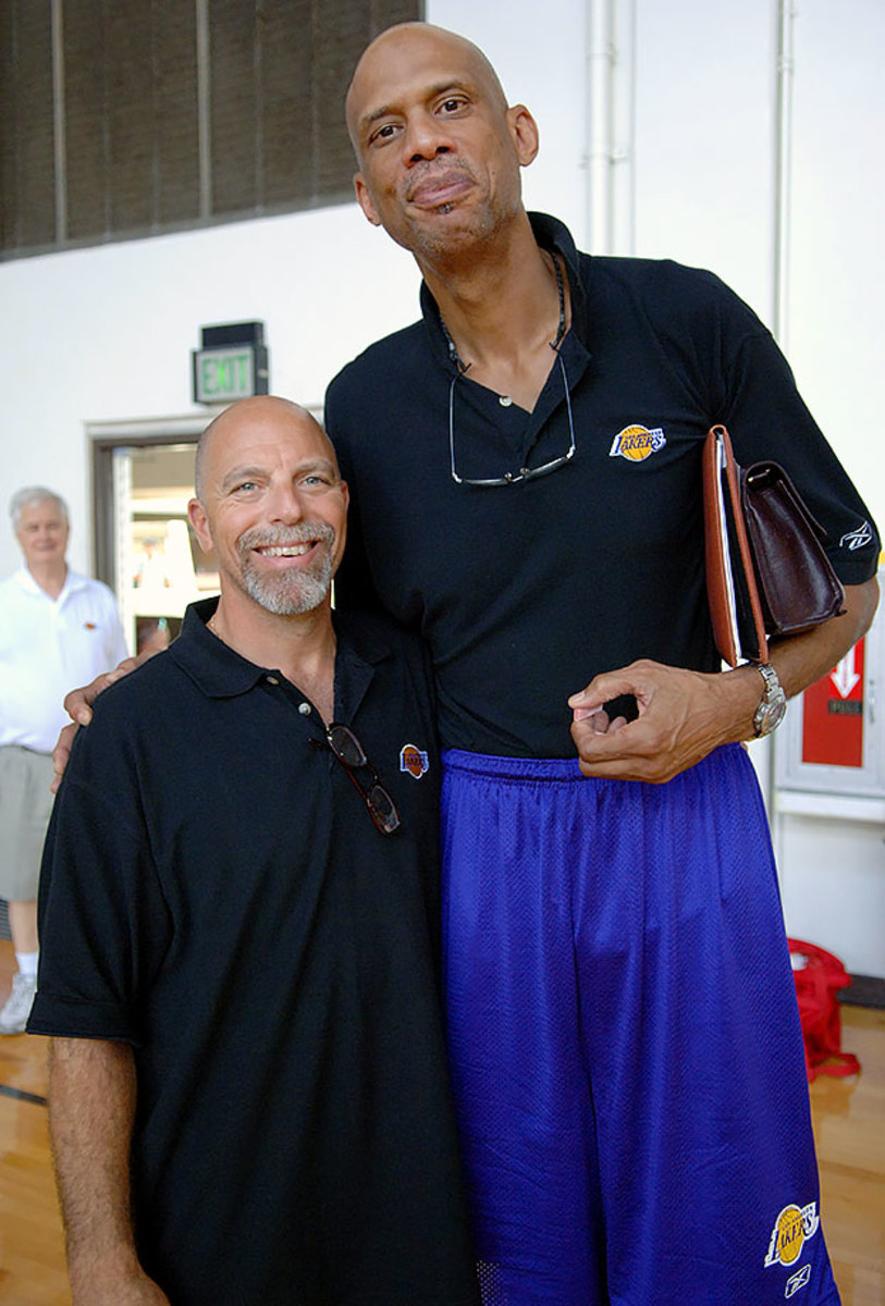 2005-1007-Gary-Vitti-Kareem-Abdul-Jabbar.jpg